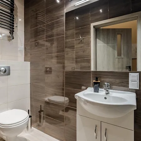 Functional And Comfortable Very Berry In By Renters *