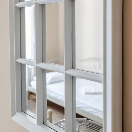 Functional And Comfortable Very Berry In By Renters