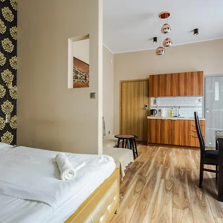 Functional And Comfortable Very Berry In By Renters Lejlighed