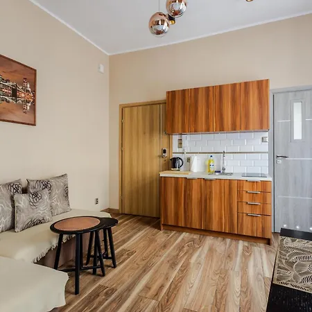 Lejlighed Functional And Comfortable Very Berry In By Renters