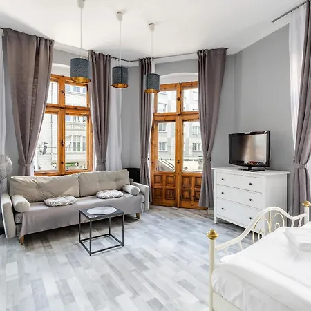 Functional And Comfortable Very Berry In By Renters Lejlighed