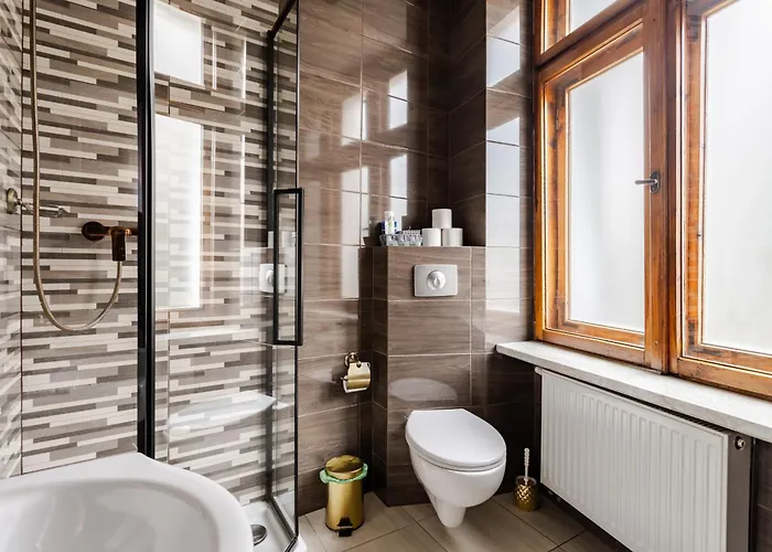 شقة Functional And Comfortable Very Berry In By Renters بوزنان