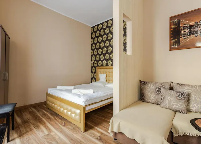 شقة Functional And Comfortable Very Berry In By Renters *