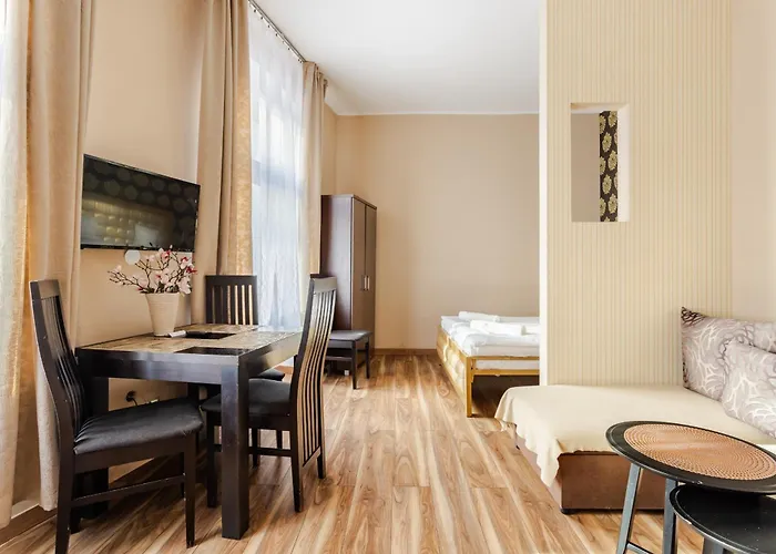 شقة Functional And Comfortable Very Berry In By Renters بوزنان