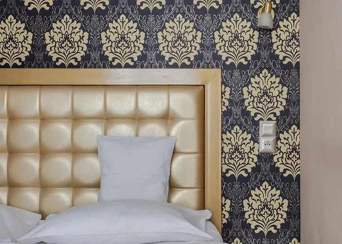 شقة Functional And Comfortable Very Berry In By Renters *