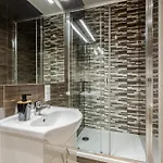 Appartamento Functional And Comfortable Very Berry In By Renters Poznań