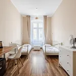 Appartamento Functional And Comfortable Very Berry In By Renters Poznań