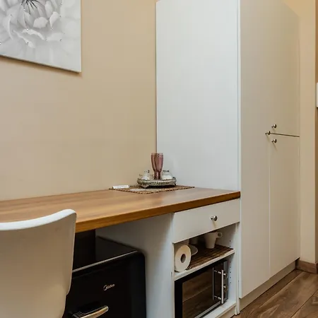 Functional And Comfortable Very Berry In By Renters Poznan