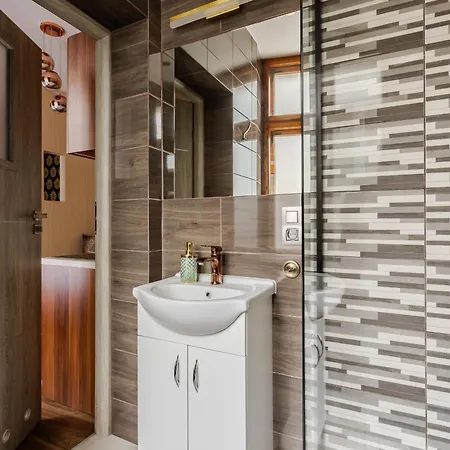 Functional And Comfortable Very Berry In By Renters * Poznan