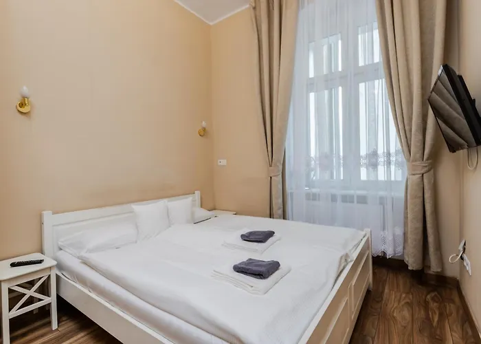 Functional And Comfortable Very Berry In By Renters 波兹南